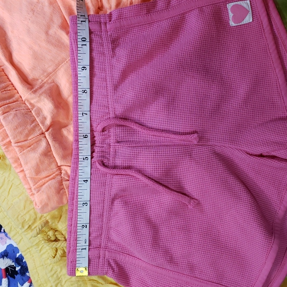 6 Girls' Shorts - Picture 13 of 14
